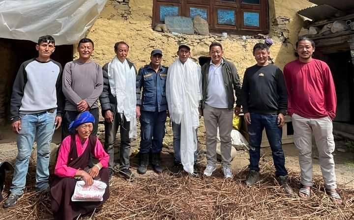 कार्यक्रम हेर्ने कथा मार्फत भेटिएका प्रकाश तामाङ घर फर्किए।