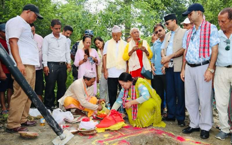 हात्ती नियन्त्रणका लागि बिर्तामोडमा सोलार फेन्सिङ वाल निर्माण सुरु