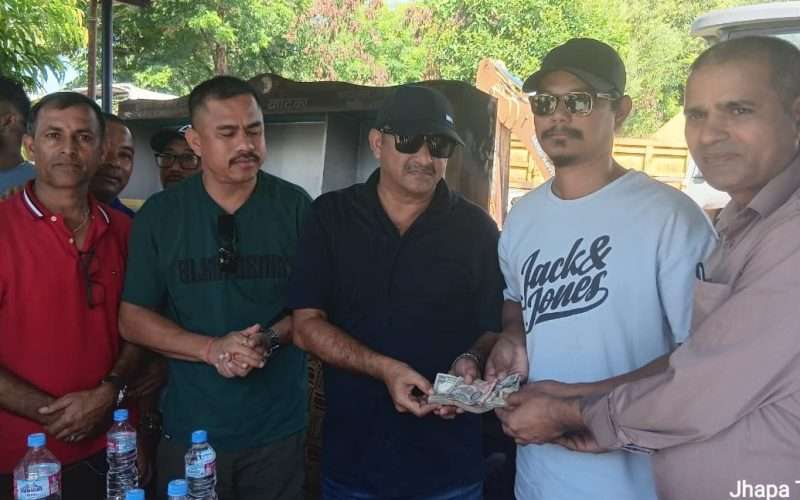 बिर्तामोडको प्रहरी भवन बनाउन झापा गोल्डकपको एक लाख सहयोग